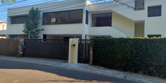 Casa 2 Niveles en Santiago Cerros De Gurabo III